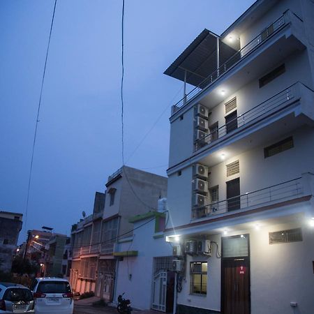 Hotel Oyo 9123 Baghban Residency Gwalior Exterior foto