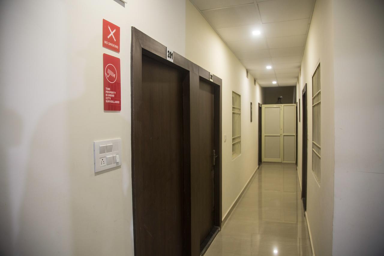 Hotel Oyo 9123 Baghban Residency Gwalior Exterior foto