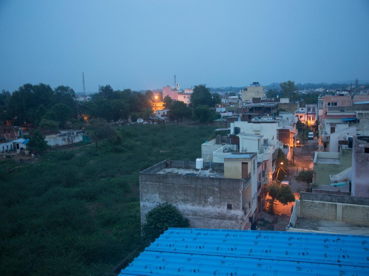 Hotel Oyo 9123 Baghban Residency Gwalior Exterior foto